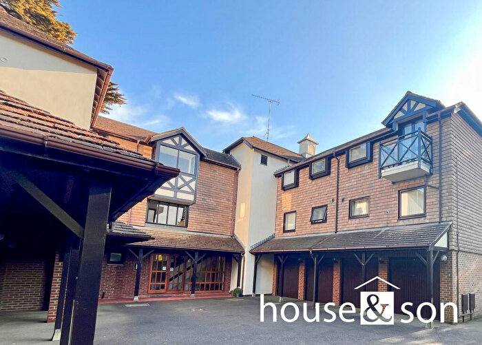 1 Bedroom Apartment For Sale In Millo Lodge, Derby Road, East Cliff, Bournemouth, BH1