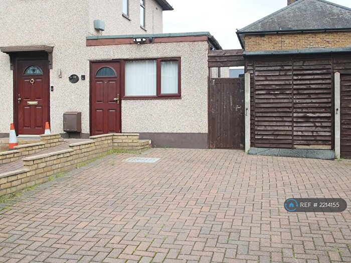 Studio To Rent In Whitby Gardens, Sutton, SM1