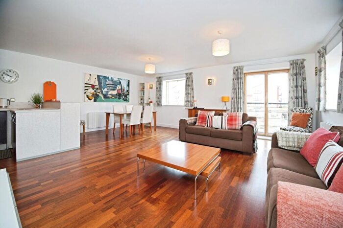 2 Bedroom Flat For Sale In Henke Court, Cardiff, CF10