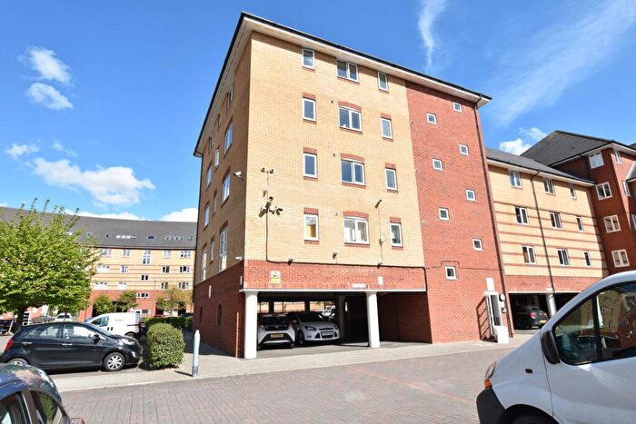 Studio To Rent In St Peters Street, Maidstone, ME16