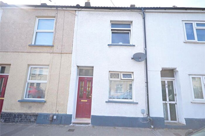 2 Bedroom Terraced House For Sale In Cornwall Street, Grangetown, Cardiff, CF11