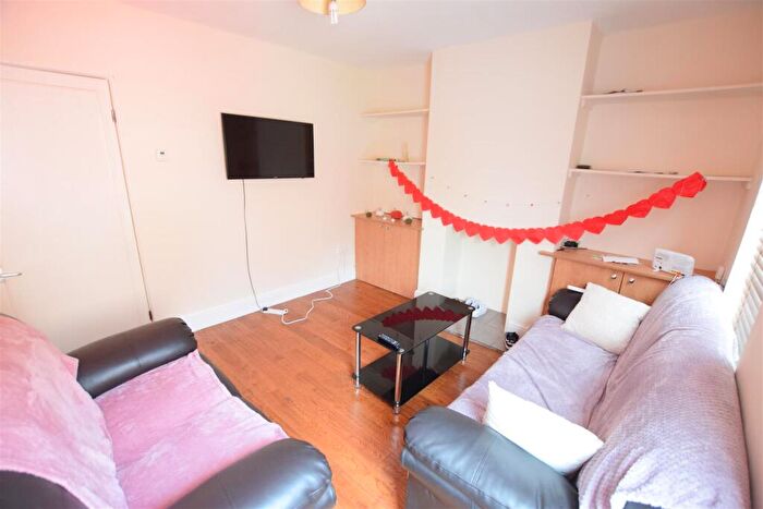 2 Bedroom Terraced House To Rent In St. Faiths Street - Student House - /, LN1