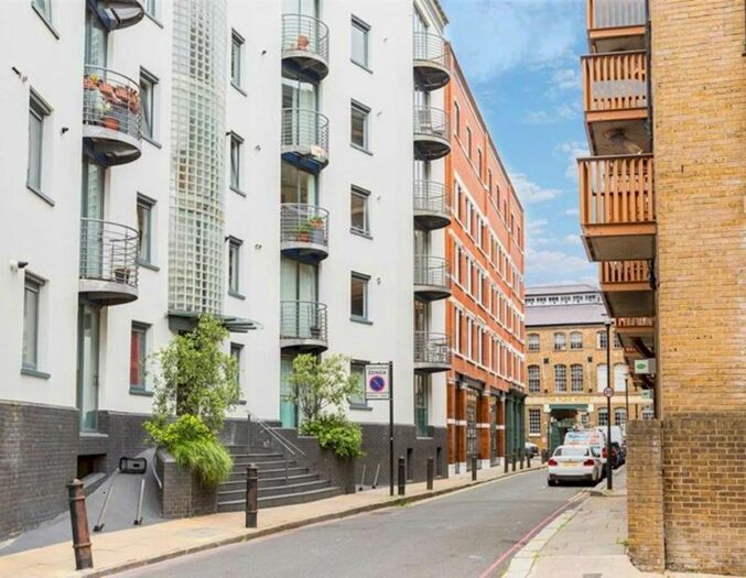 2 Bedroom Flat To Rent In Three Oak Lane, London, SE1