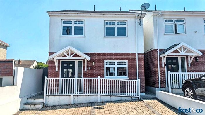 3 Bedroom Detached House For Sale In Farcroft Road, Poole, Dorset, BH12