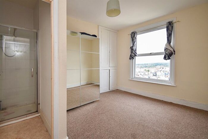 1 Bedroom Flat To Rent In Emmanuel Road, Hastings, TN34