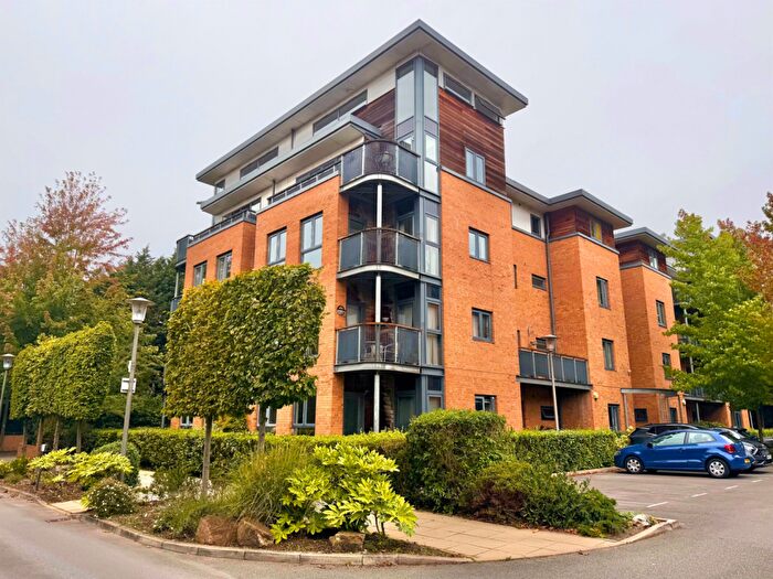 2 Bedroom Apartment For Sale In Mersey Road, Didsbury, Manchester, M20