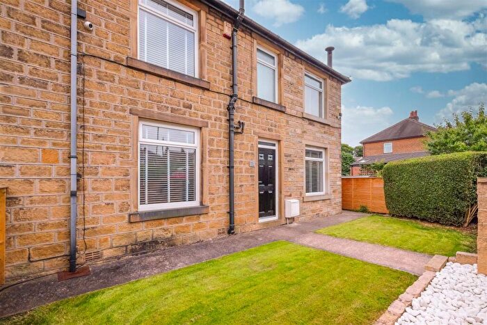 4 Bedroom End Of Terrace House For Sale In Carr Street, Huddersfield, HD3