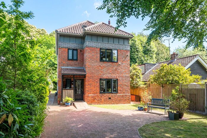 4 Bedroom Detached House For Sale In Beechwood Avenue, Aylmerton, NR11