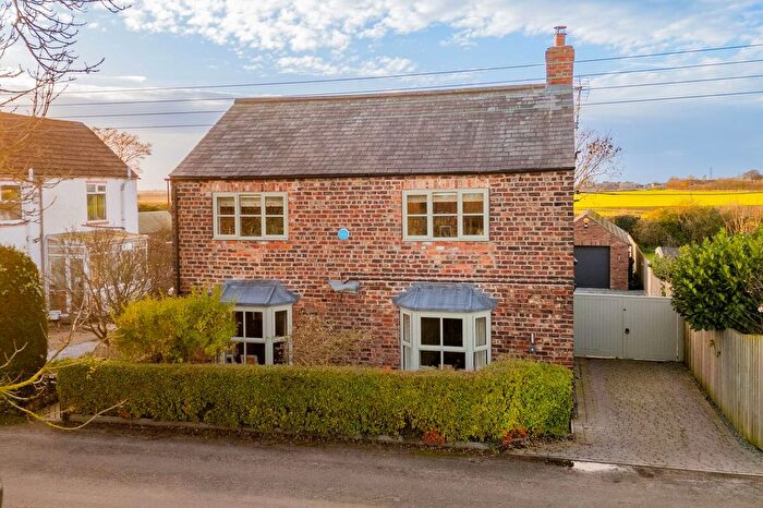 3 Bedroom Detached House For Sale In Spa Well Lane, West Cowick, Goole, DN14