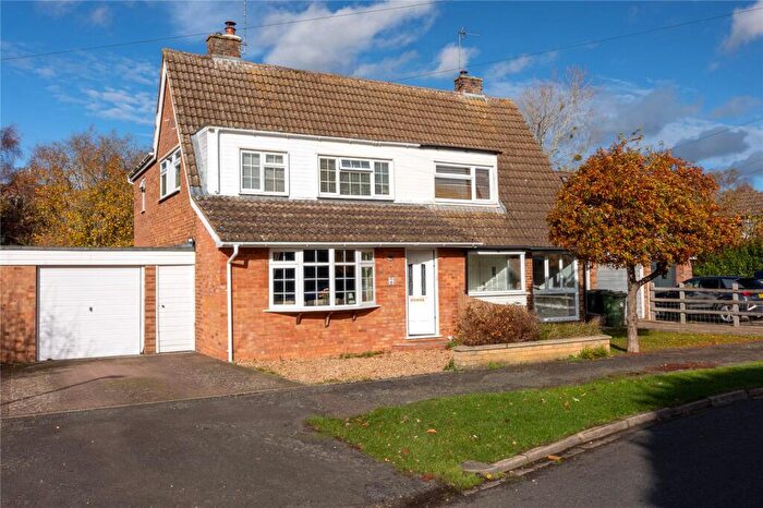 3 Bedroom Semi-Detached House For Sale In Newbury Close, Silsoe, Bedfordshire, MK45