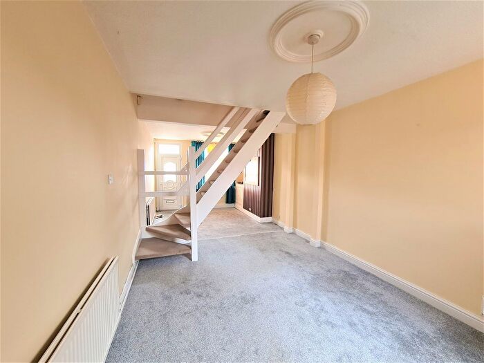 2 Bedroom Terraced House To Rent In Station Street, Wigston, LE18