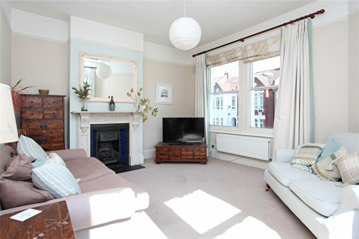 1 Bedroom Flat To Rent In Dagnan Road, Clapham South, SW12