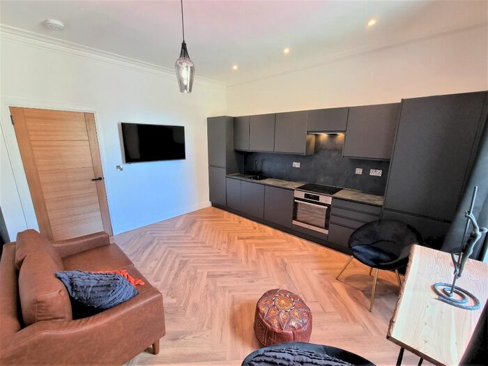 1 Bedroom Flat To Rent In Rose Street, City Centre, Aberdeen, AB10