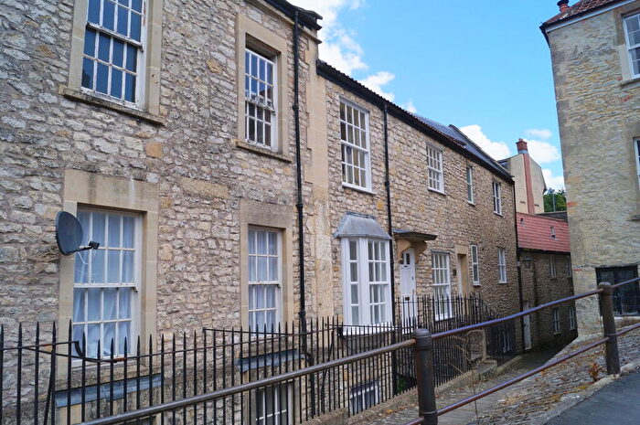 1 Bedroom Apartment To Rent In Tipcote Hill, Shepton Mallet, BA4