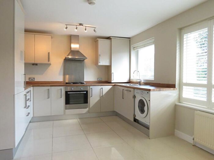 1 Bedroom Apartment To Rent In Tidenham Gardens, Croydon, CR0