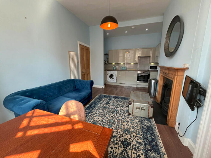 1 Bedroom Flat To Rent In Bread Street, Edinburgh, EH3