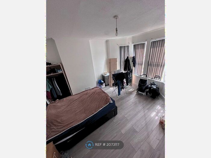 6 Bedroom Terraced House To Rent In Whitchurch Road, Cardiff, CF14