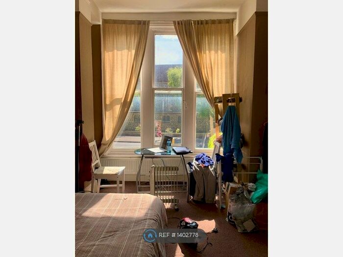 Studio To Rent In Iffley Road, Oxford, OX4