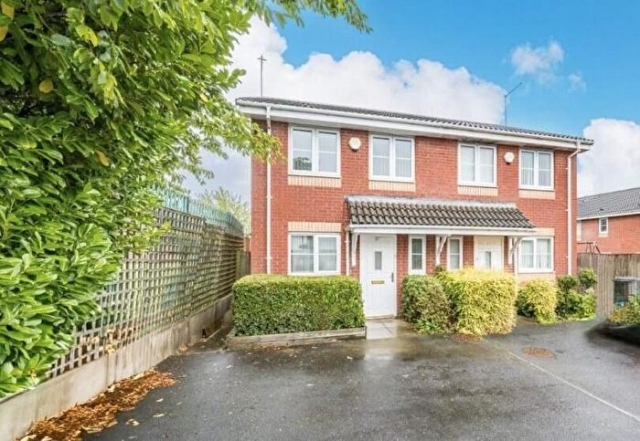 2 Bedroom Semi-Detached House To Rent In Molyneux Close, Prescot, L35