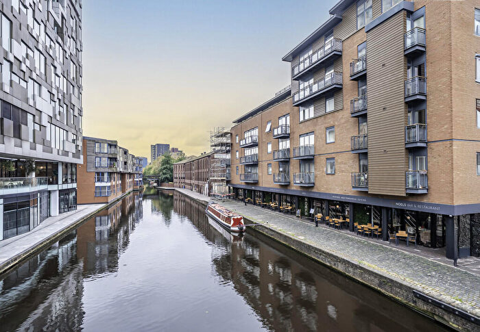 1 Bedroom Apartment To Rent In Waterfront Walk, Birmingham, B1
