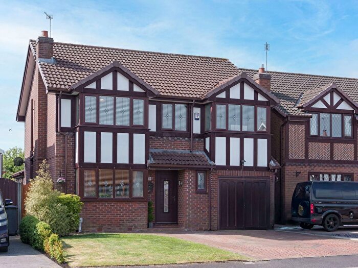 4 Bedroom Detached House For Sale In Kemberton Drive, Farnworth, Widnes, WA8