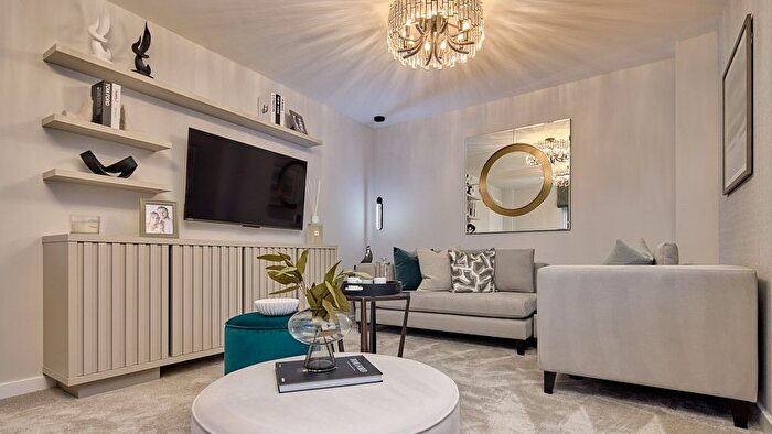 3 Bedroom Semi Detached House For Sale In Racecourse Rd, Scarborough, YO13