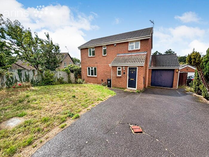 4 Bedroom Detached House To Rent In Dove Close, Lower Earley, Reading, RG6