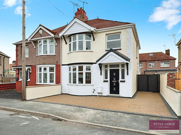 3 Bedroom Semi-Detached House For Sale In Clifton Avenue, Rhyl, LL18
