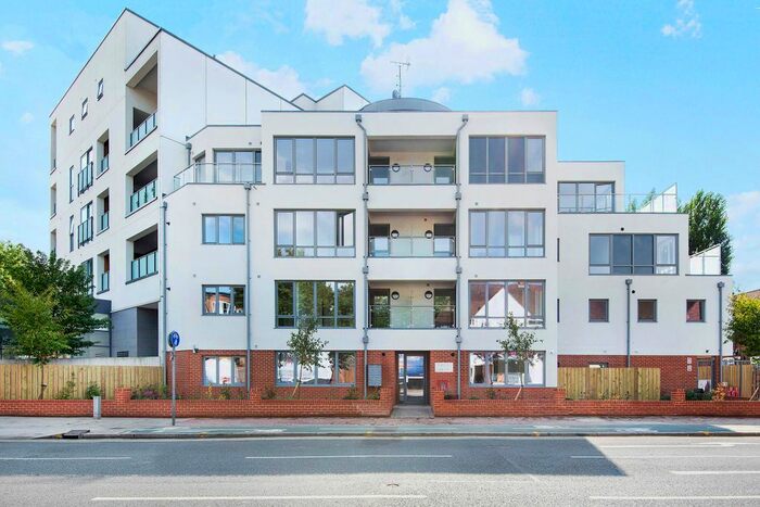 1 Bedroom Flat To Rent In Coombe Lane, London, SW20