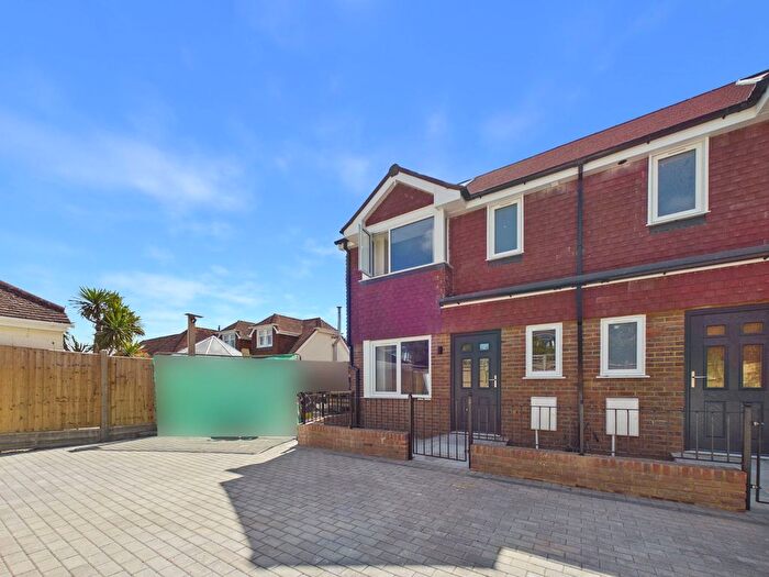 3 Bedroom Semi Detached House For Sale In Upper Shoreham Road, Shoreham By Sea, BN43