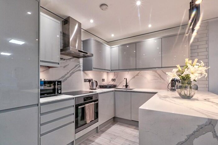 2 Bedroom Apartment To Rent In Greville Road, London, NW6