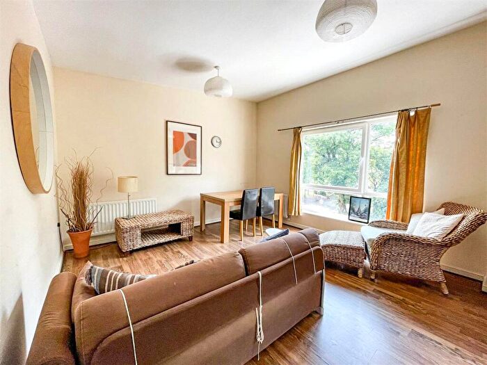 2 Bedroom Flat To Rent In Devonshire Street South, Grove Village, Manchester, M13