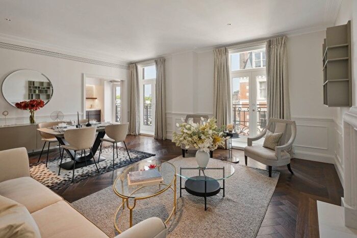 2 Bedroom Flat To Rent In No. Palace Street, St. James's, SW1E