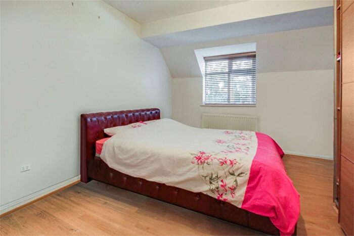 2 Bedroom Flat To Rent In Midwinter Court, Draycott Avenue, Harrow, HA3