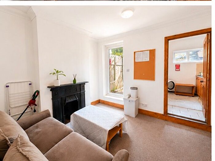 3 Bedroom Terraced House To Rent In Ewhurst Road, Brighton, BN2