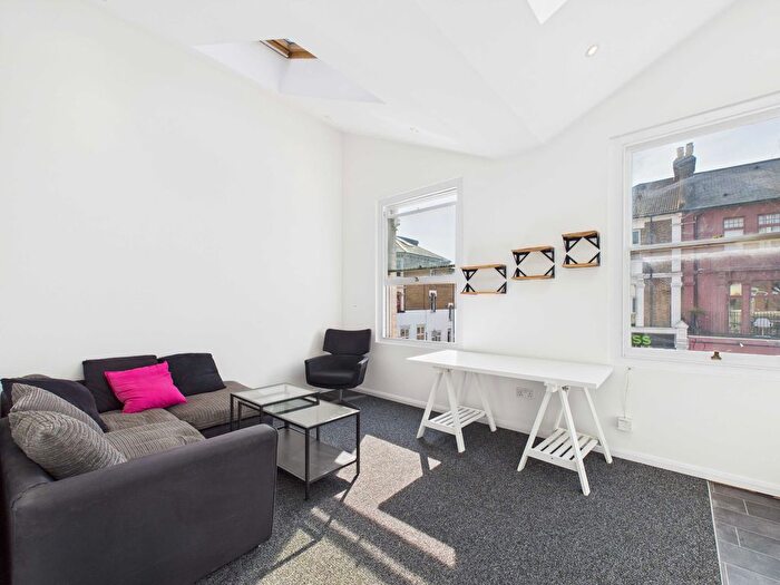 1 Bedroom Flat To Rent In Lordship Lane, London, SE22