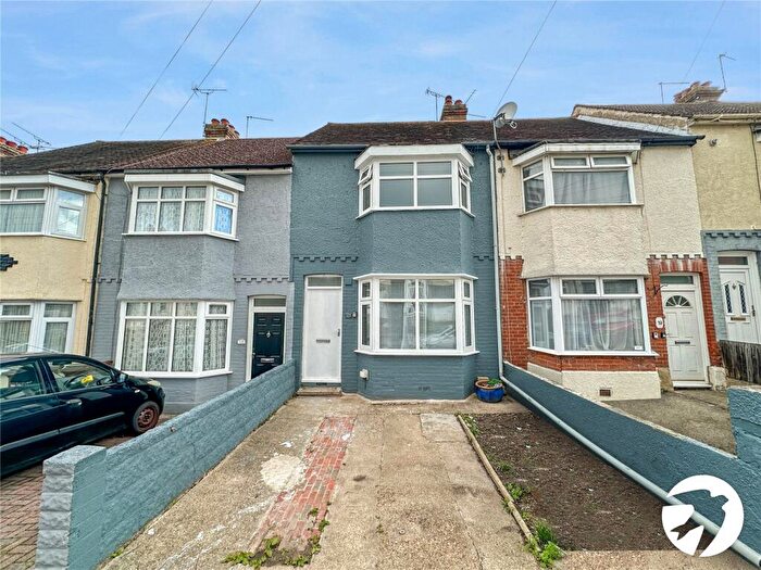 3 Bedroom House For Sale In Cottall Avenue, Chatham, Kent, ME4