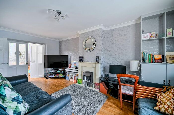 3 Bedroom Property To Rent In Fortescue Avenue, Twickenham, TW2