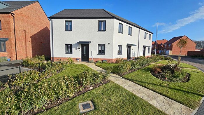 2 Bedroom Apartment For Sale In Singleton Drive, Bingham, NG13
