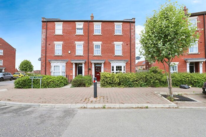 5 Bedroom Semi-Detached House For Sale In The Circus, Spalding, PE11