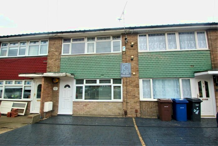 3 Bedroom Terraced House To Rent In Portsea Road, Tilbury, RM18