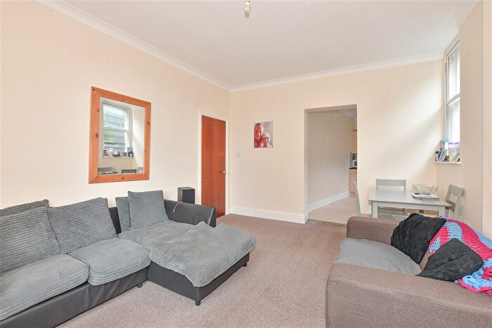 1 Bedroom Flat For Sale In New Street, Dover, Kent, CT17