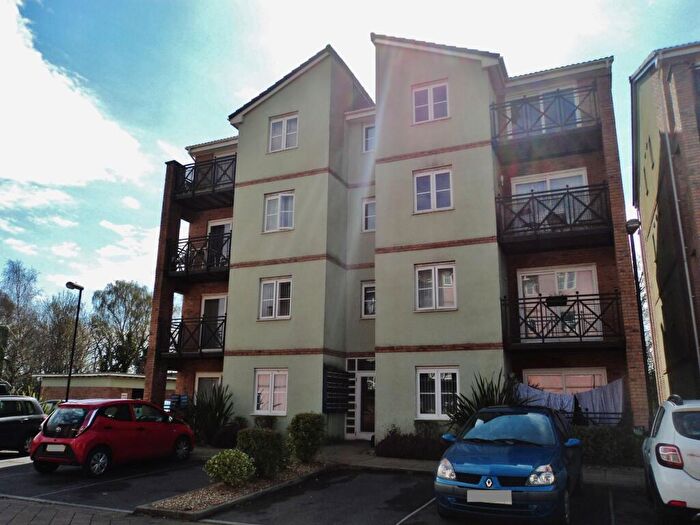 1 Bedroom Flat To Rent In Pentland Close, Llanishen, Cardiff, CF14