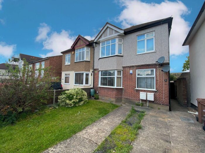 2 Bedroom Maisonette To Rent In Church Road, Bexleyheath, DA7