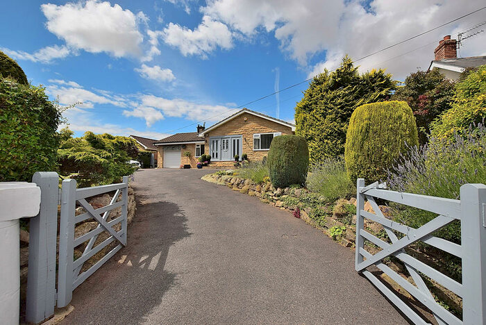 3 Bedroom Detached Bungalow For Sale In Silver Street, Barton, DL10