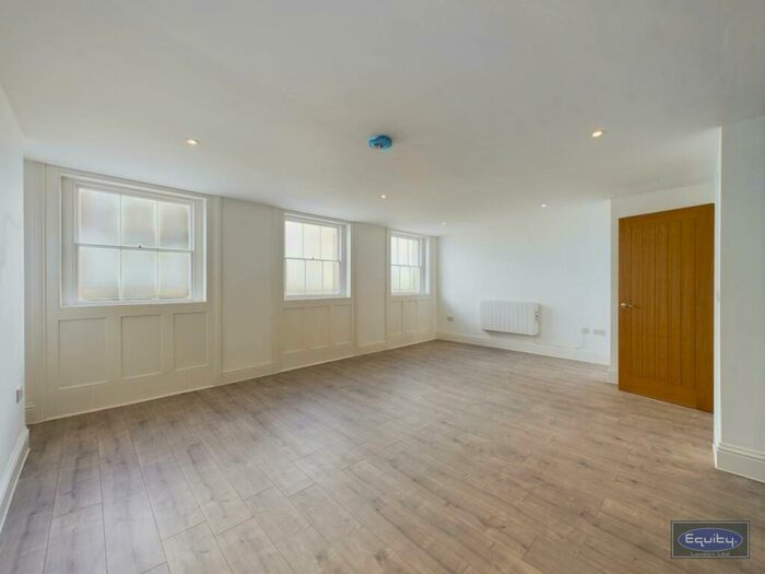 2 Bedroom Penthouse To Rent In St Georges Terrace, Herne Bay, CT6