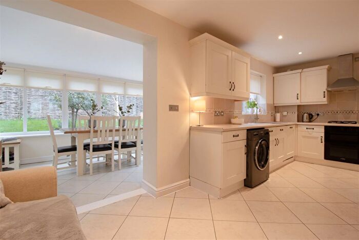 3 Bedroom Detached House For Sale In Howcombe Gardens, Napton, Southam, CV47