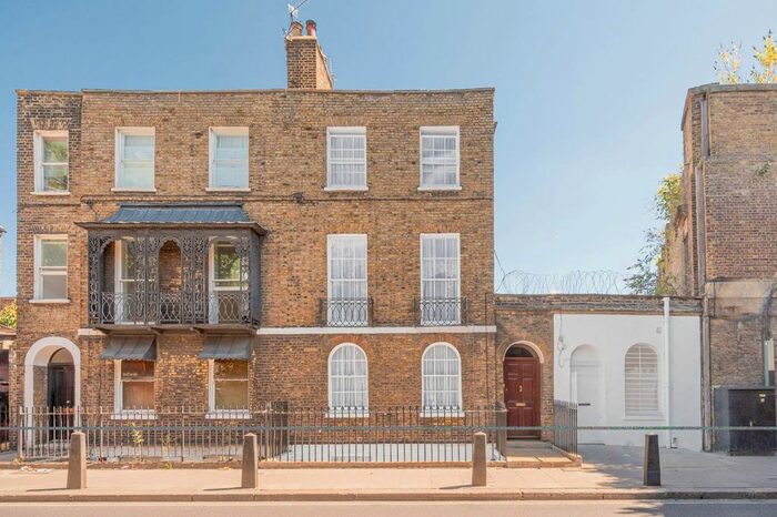 5 Bedroom Terraced House To Rent In Camden Street, Camden, London, NW1
