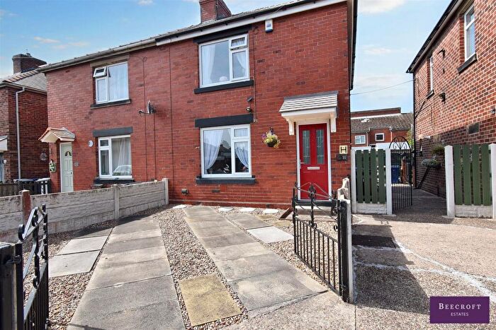 3 Bedroom Semi-Detached House For Sale In Woodhall Road, Darfield, Barnsley, S73