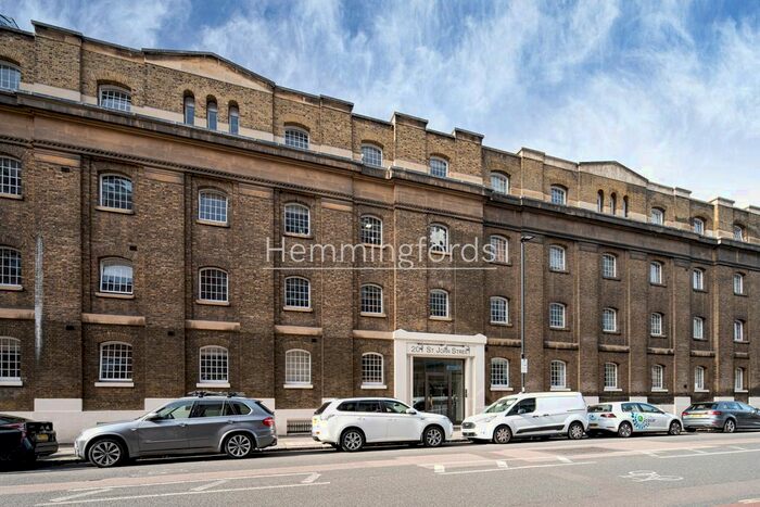 3 Bedroom Flat To Rent In Leeds Court, St. John Street, EC1V